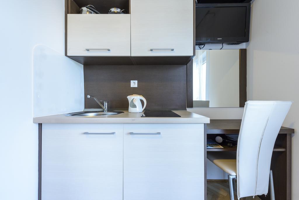 Niko Apartment
